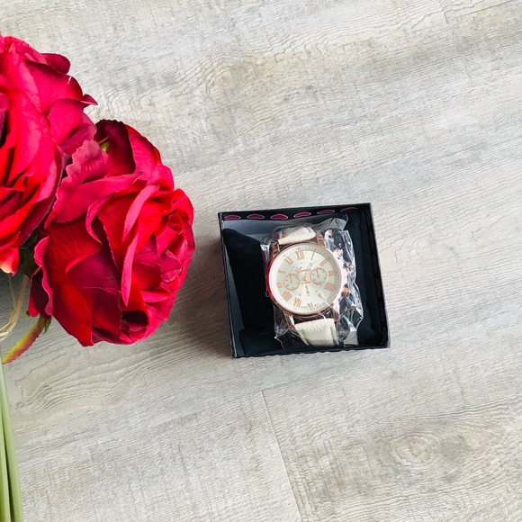 🎀New Geneva Beige Color Three Dials Stylish Women’s Quartz Watch - Picture 3 of 5